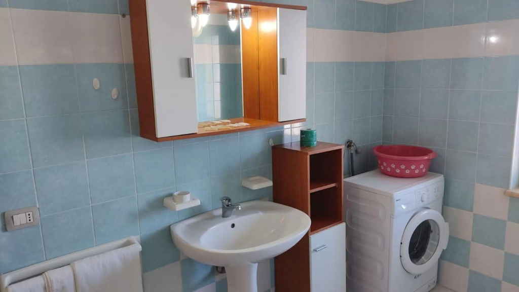 La Calabrese 2 bedroom apartment on the second floor-Vongola