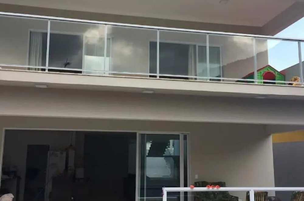 Casa com piscina em Caraguatatuba