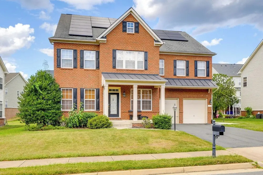 Pets Welcome! Cozy Family Apartment in Sterling