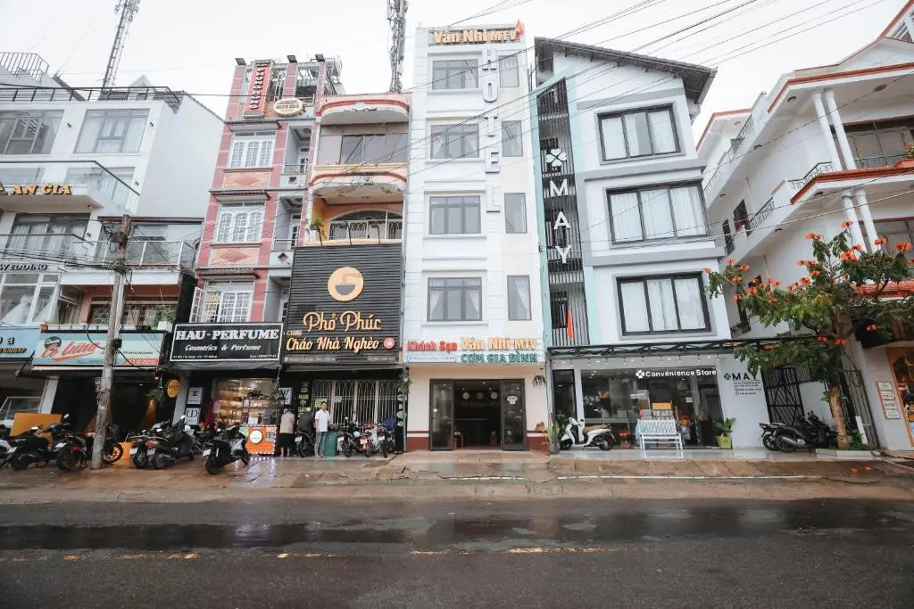 Vân Nhi MTV Hotel