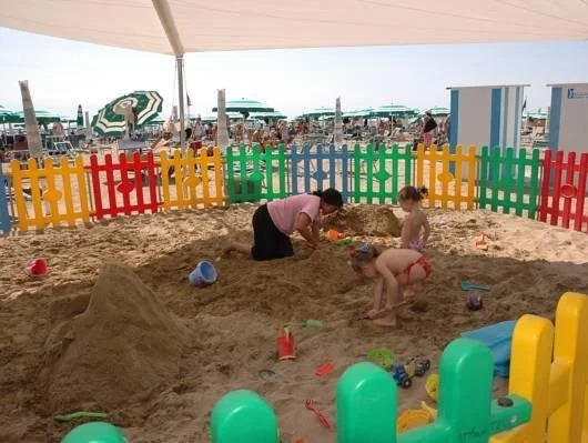Los Nidos Holiday Resort Bungalows