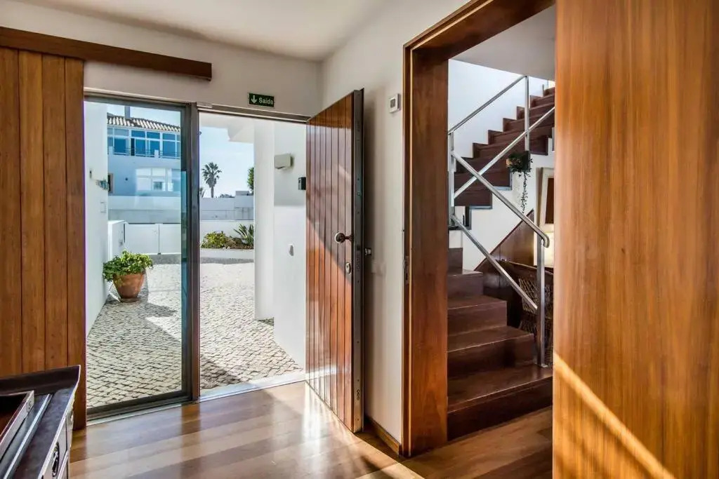 Beachside Villa 5 Bdr 6 Baths Sleeps 9plus ppl