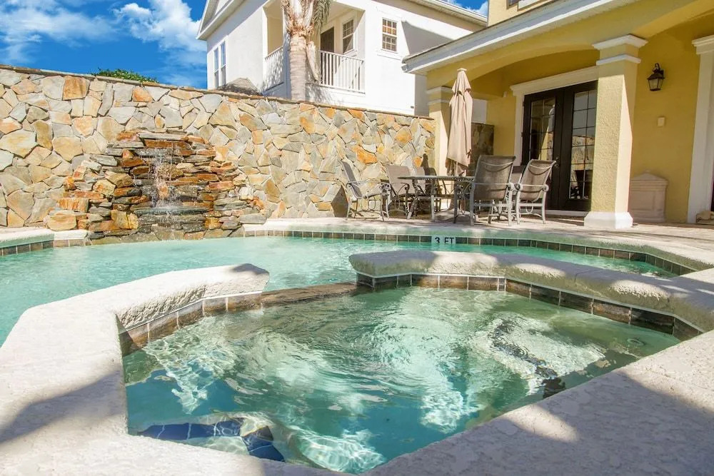 Reunion Disney Villa
