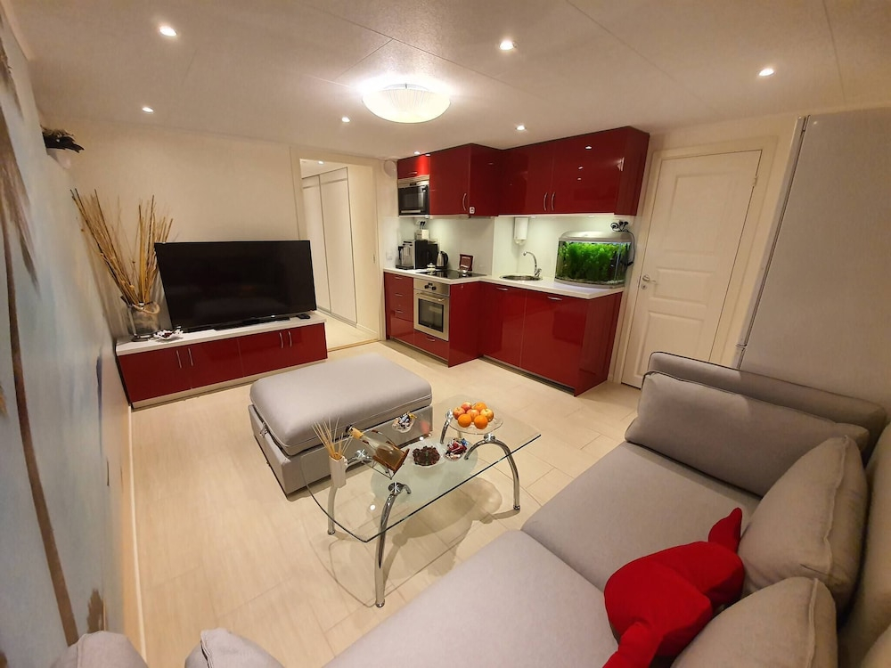 Separate Apartment in Attractive Villa