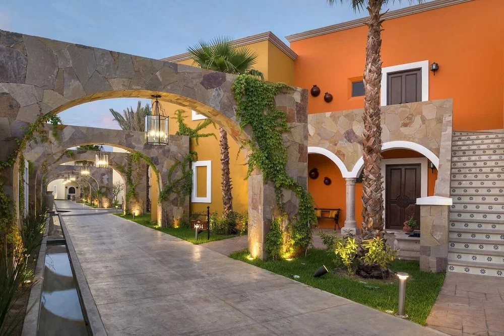 2BD Hacienda Encantada Luxury Resort