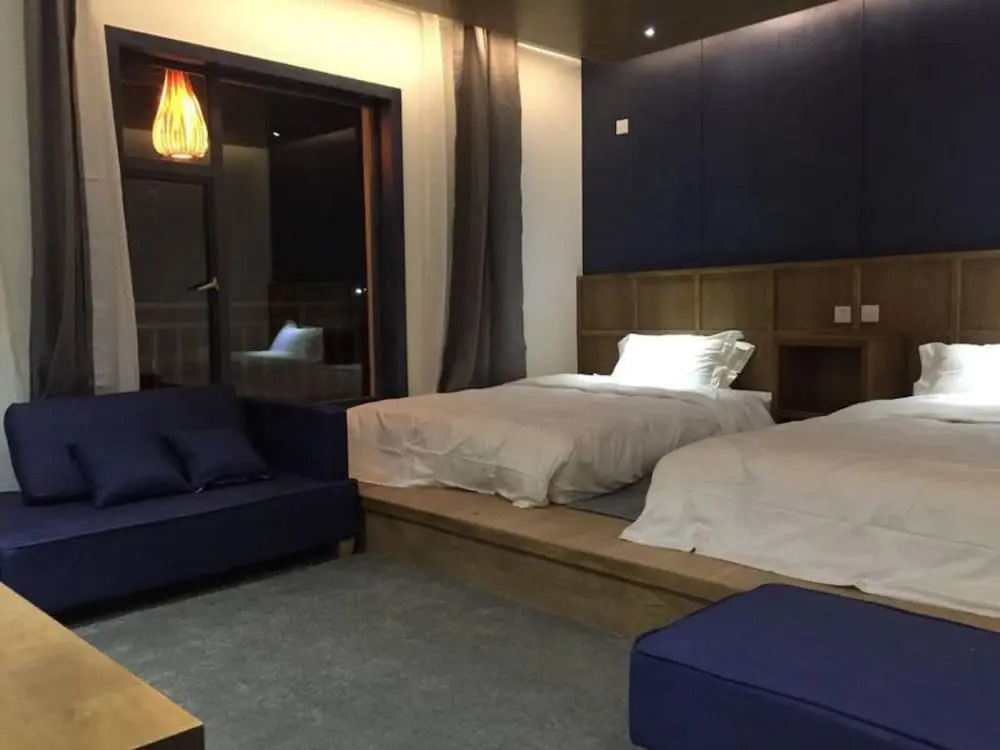 Shangri-La Youyou Inn