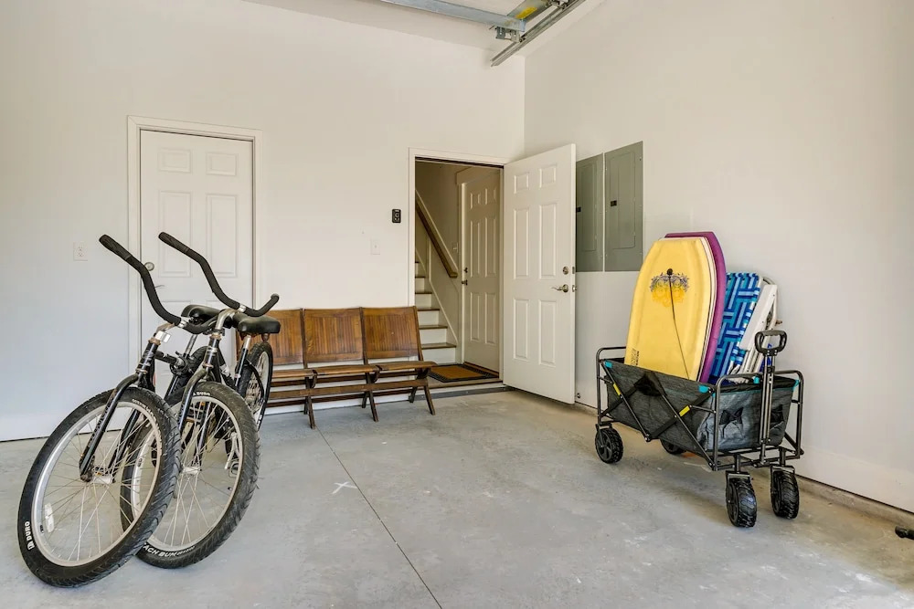 3 Blocks to Kure Beach: Home w/ Patio!