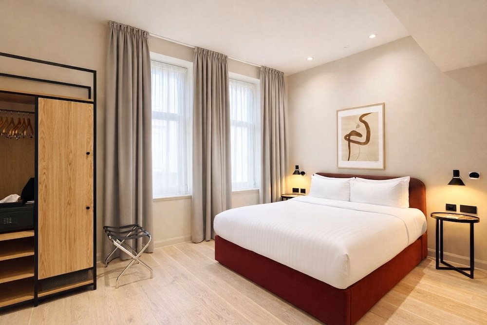 VCity Suites at The Teacher