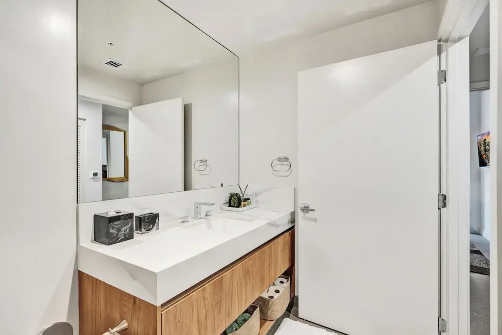 Chic 2Br Floor 18 Heart of Downtown Miami
