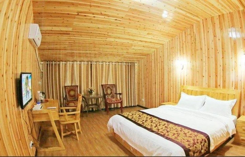 Shunan Bamboo Sea Qinglong Lake Holiday Hotel