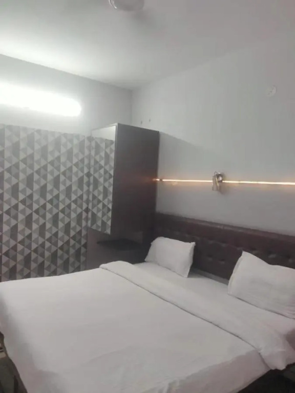 Hotel Clement