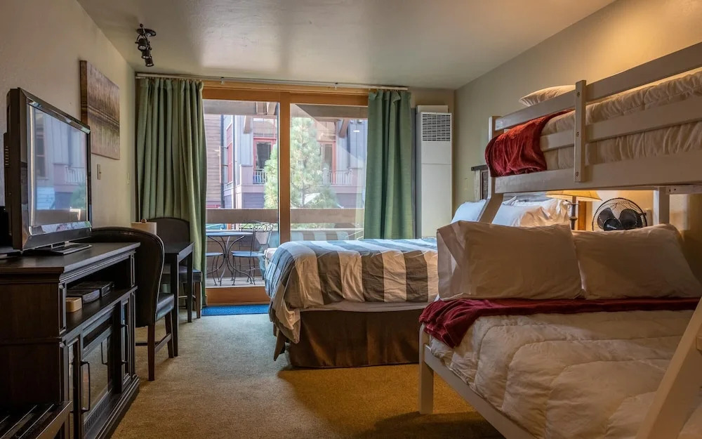 Studio Sleeps 4 - 5 in the Heart of Northstar Village!