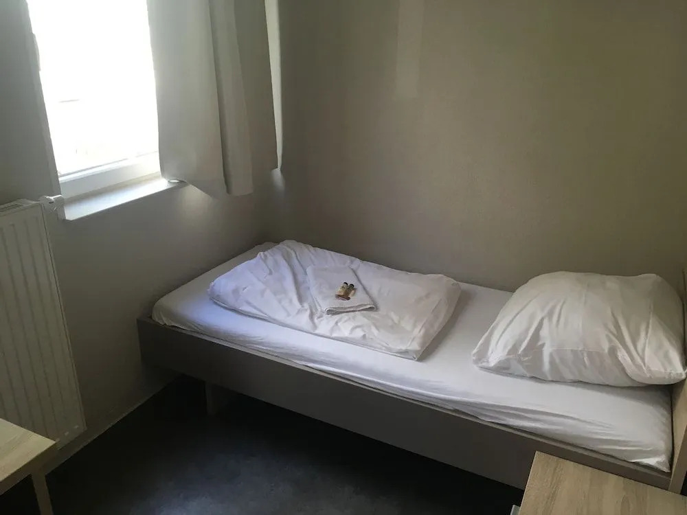 Home Port Hostel