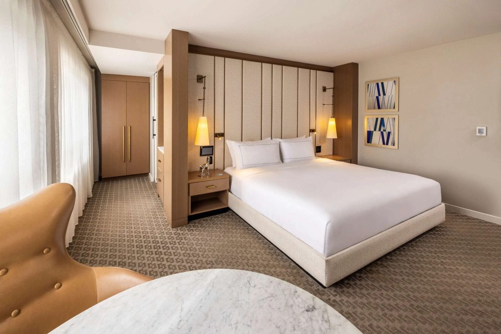 The Statler Dallas, Curio Collection By Hilton