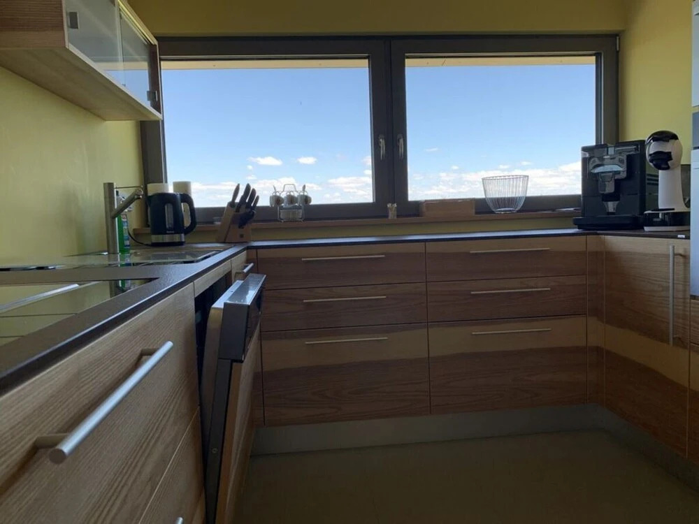 Mosel Sky Lounge With Loggia & Panoramic View