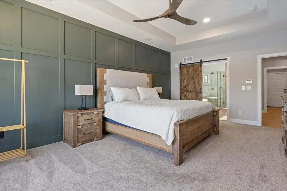 Accessible Lakeside Luxury at the 45mm w/ Private Dock, Sunset Views & More