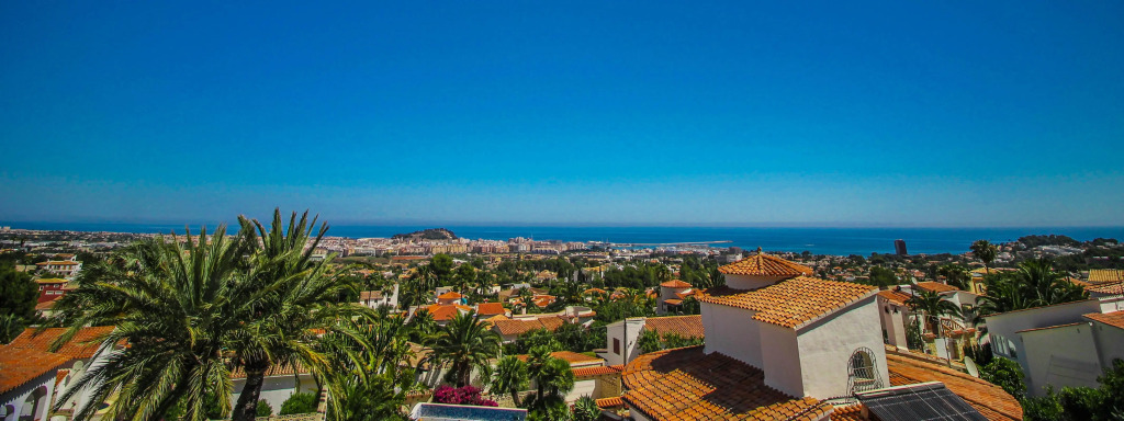 Villa Pepa in Denia with 4 bedrooms and 2 bathrooms
