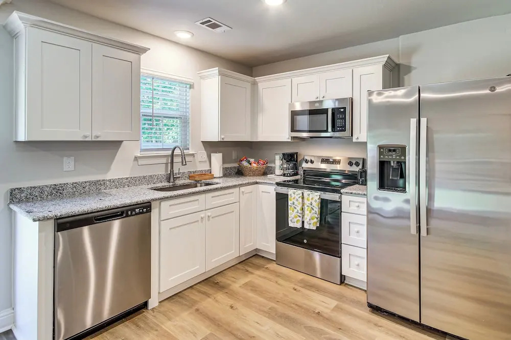 < 1 Mi to Beach! Family-friendly Gulfport Retreat