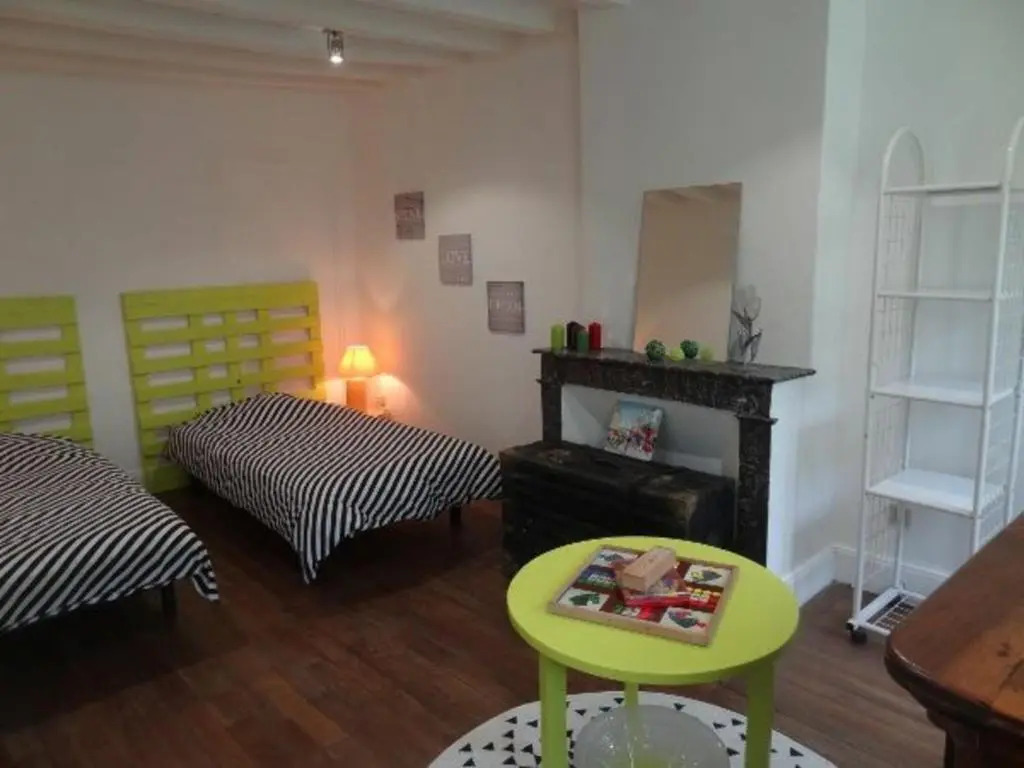Charmant gîte avec 2 chambres, cour partagée, Wifi et animaux acceptés - FR-1-586-14