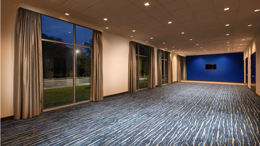GLo Best Western Nashville Airport