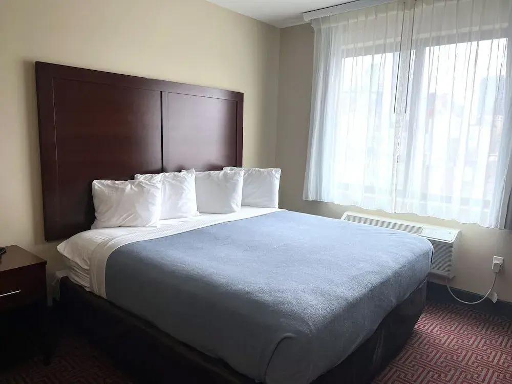 Lotus BLU Inn & Suites