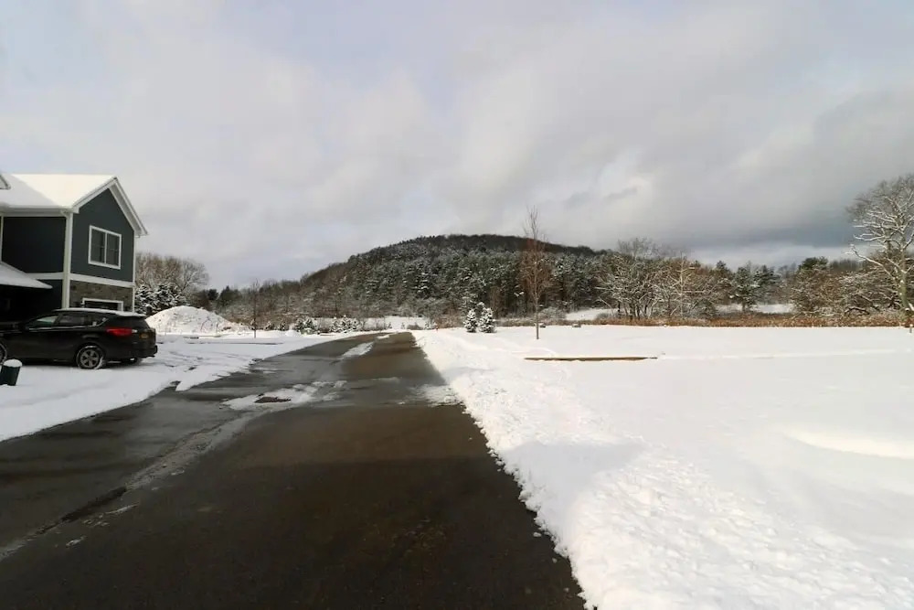 17 Glen Burn Trail 3 Bedroom Townhouse