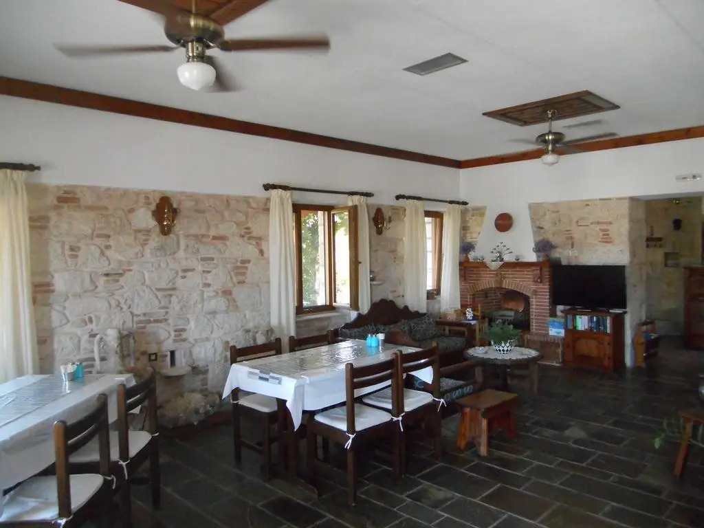 Pythaïs Hotel