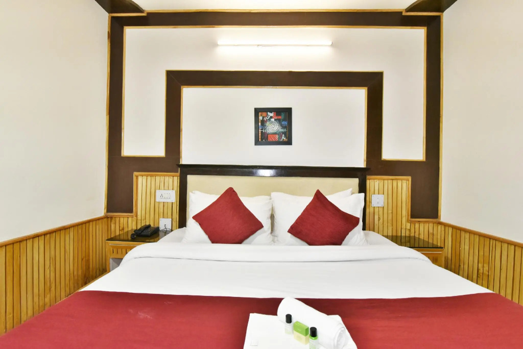 Hotel Himgiri Manali