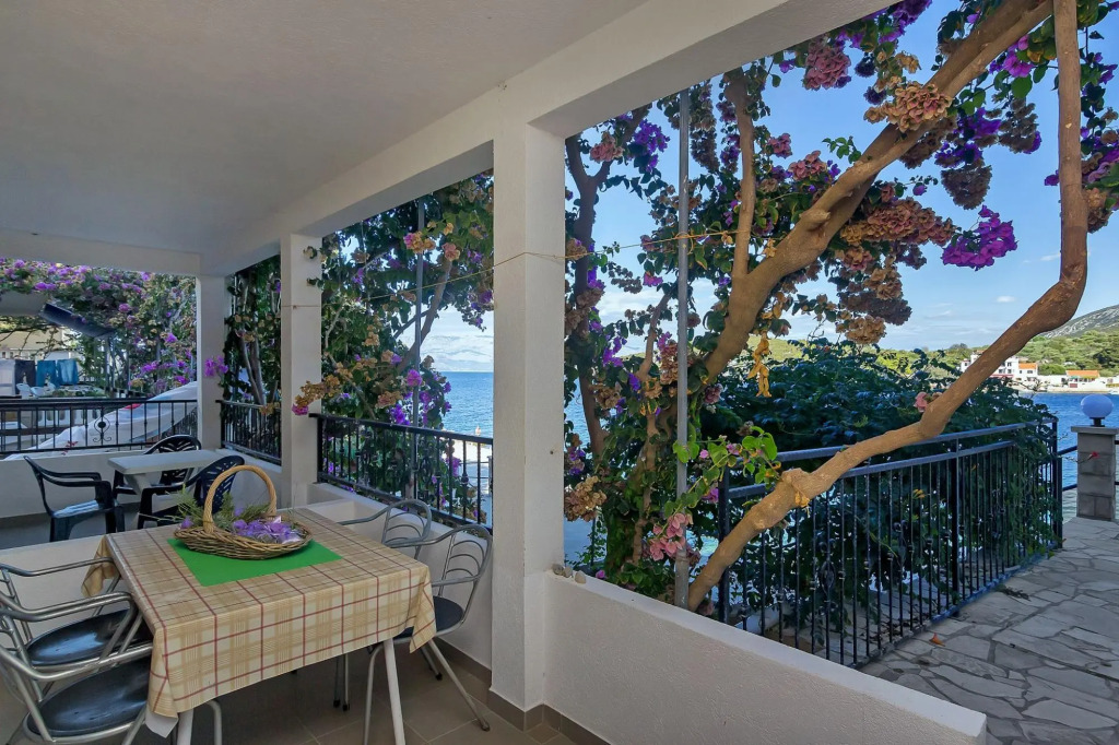 Nikola - 5 m From Beach - AB
