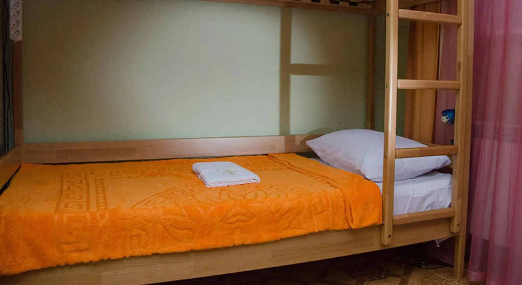 BALLET Hostel