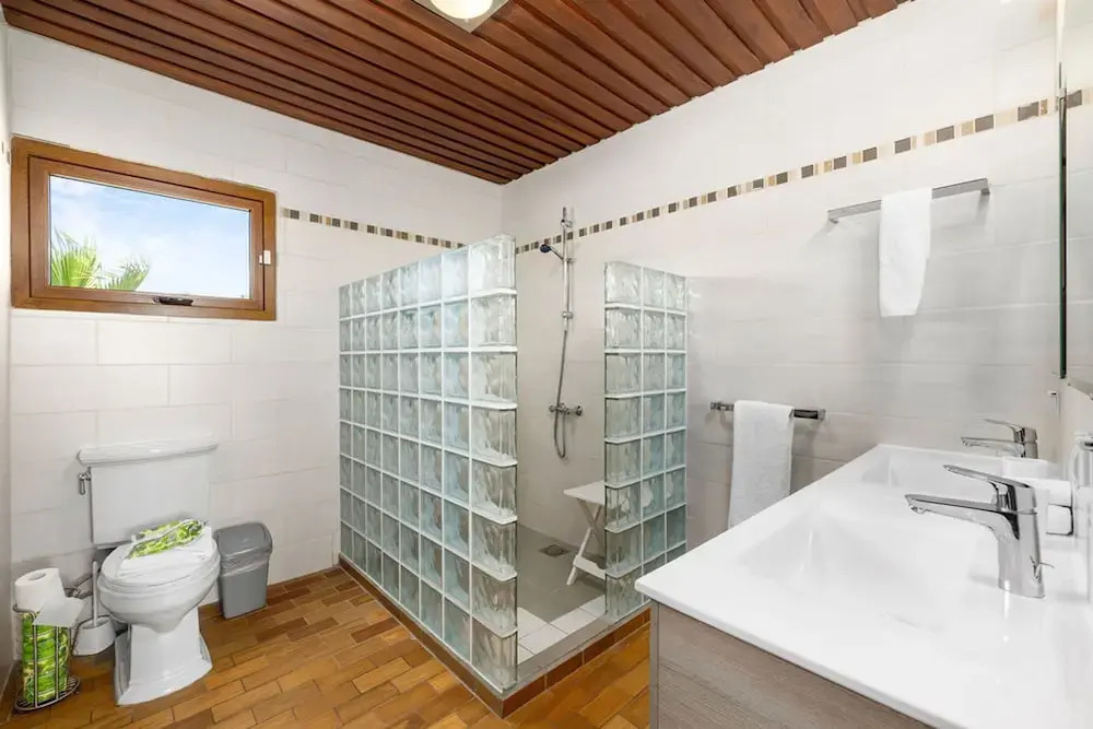 Spacious 4BR Villa Private Pool Cozy Location