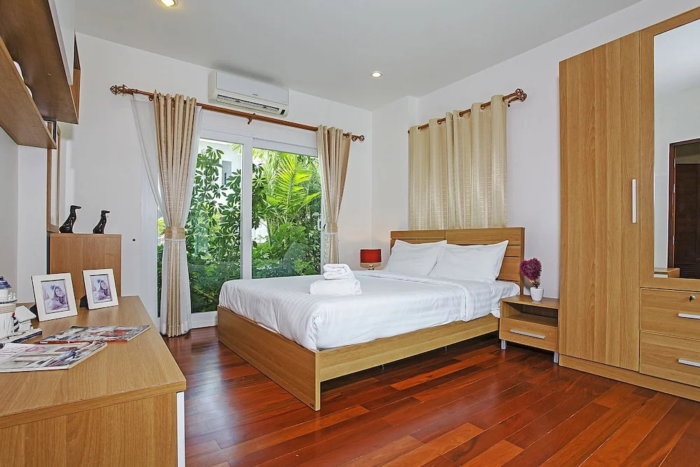 Rossawan Pool Villa