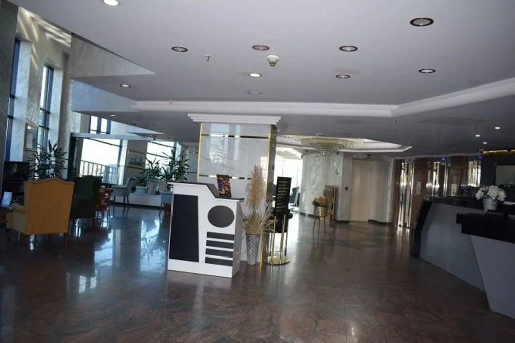 Euro Plaza Hotel