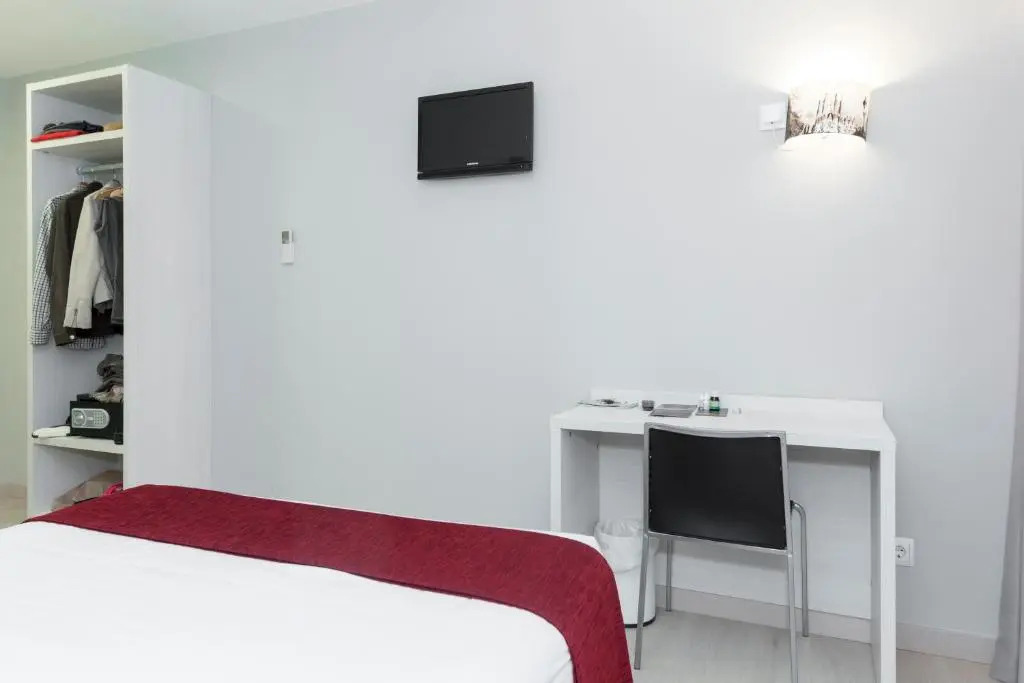 Hostal Aslyp 114