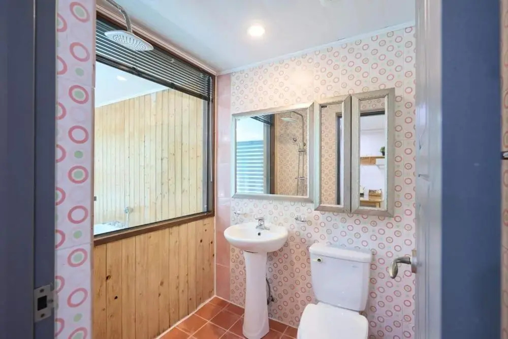 Gapyeong Pool Villa Palace (Newly Built, Dog Glamping)