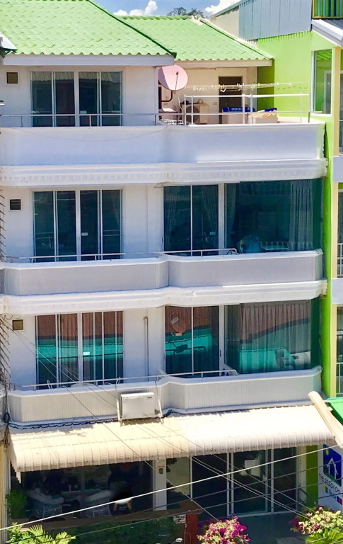 The Beach Cha Am Suite