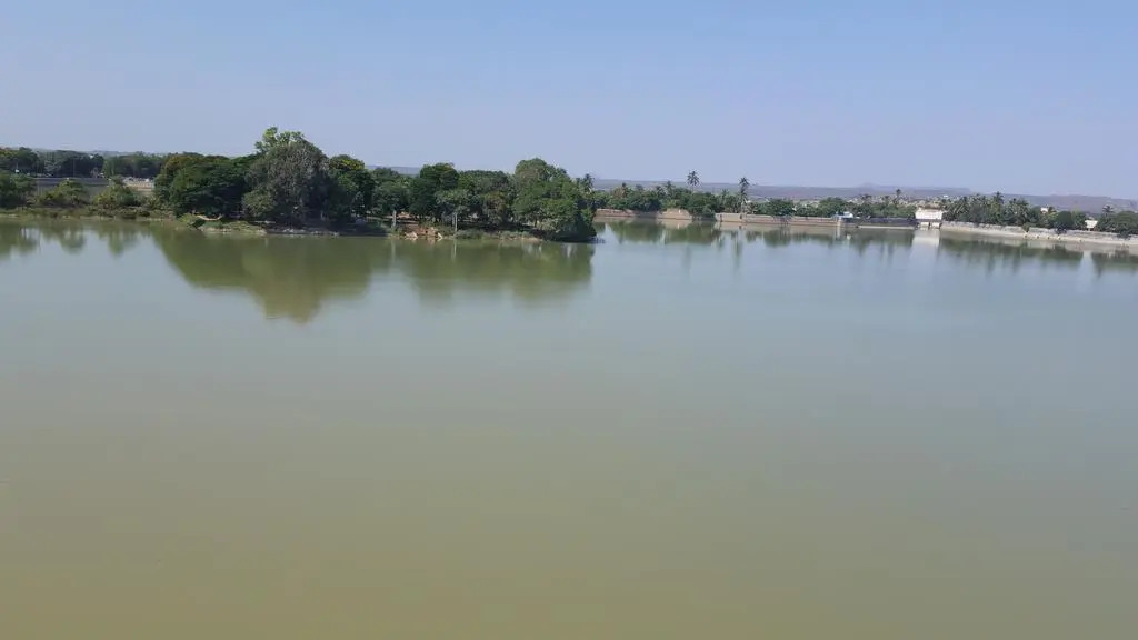 Hotel Shiv lake