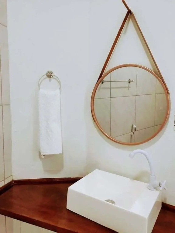 Vila Samin Moitas