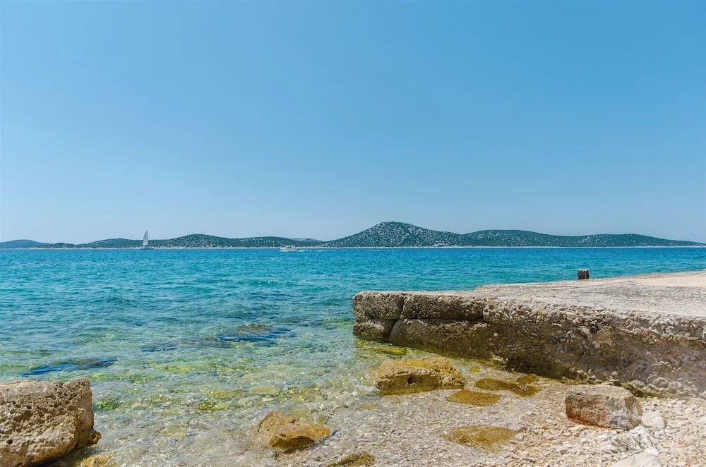 House Stone house island Prvic