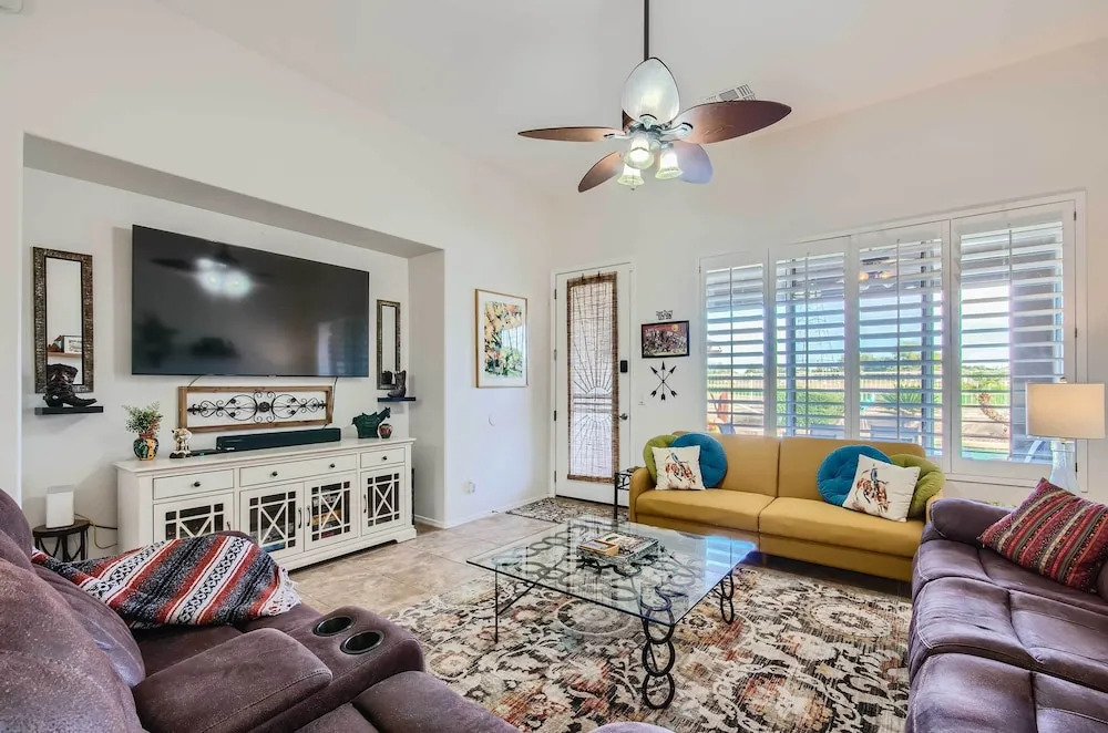 Pool Table + Bar! Family-Friendly Phoenix Retreat
