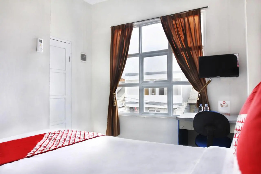 OYO 120 GP Residence