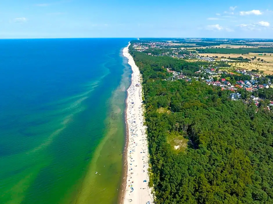 Zem-Tourist 250M OD MORZA, ODKRYTY BASEN, PLAC ZABAW, PARKING, WYŻYWIENIE