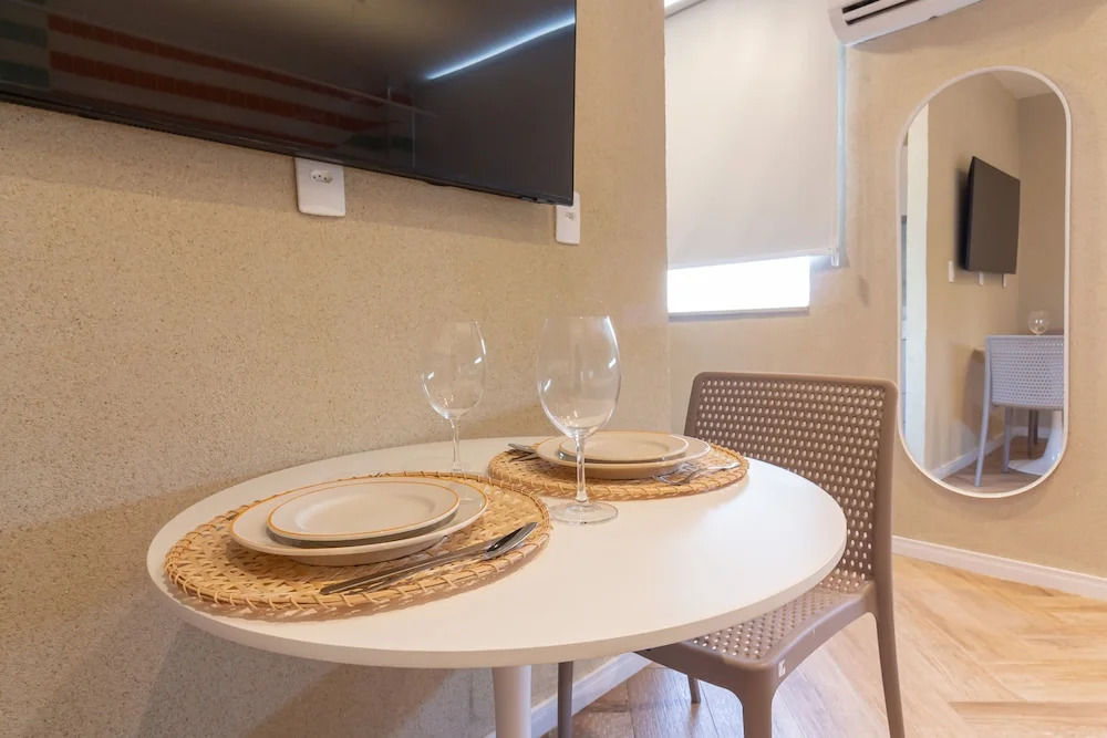 Cosy a few Steps From Copacabana Beach Q13 e 16