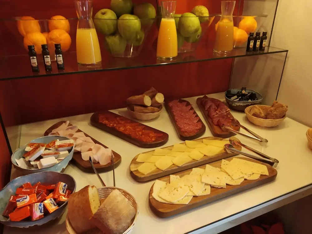Hostal la Plaza Tolox