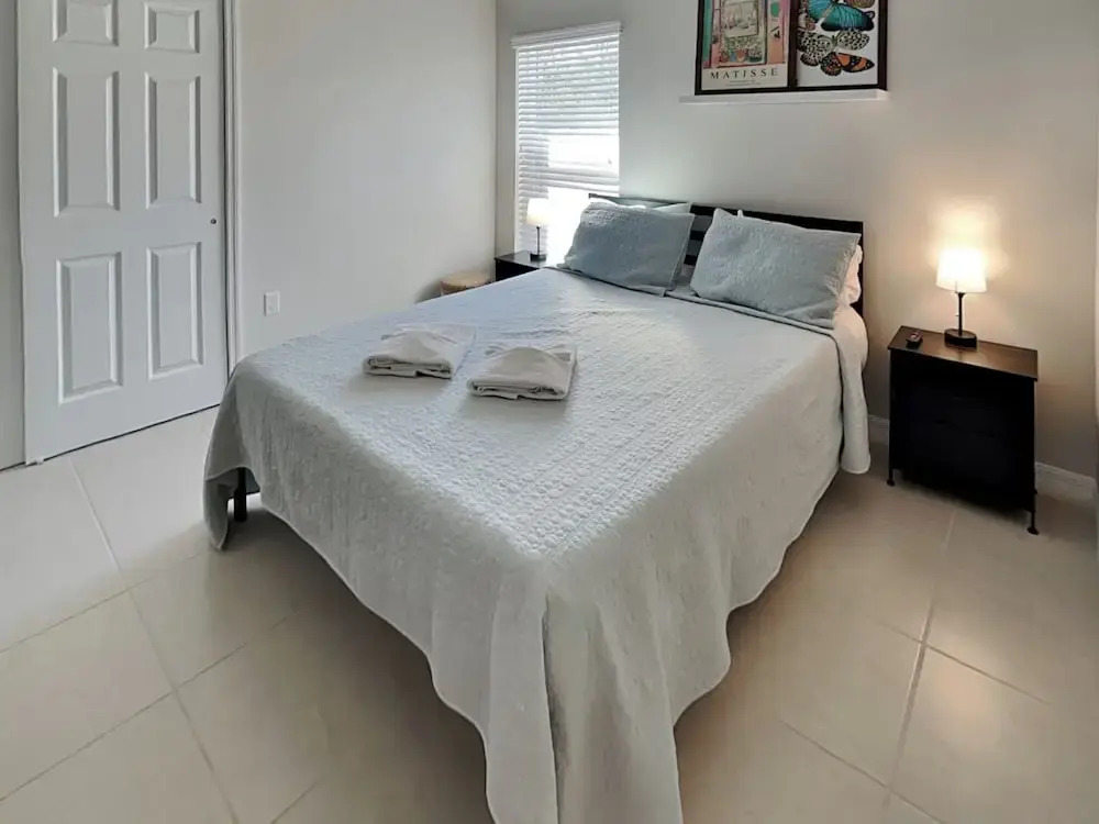 Sea Breeze Lake Villa B by Distinctive Beach Rentals
