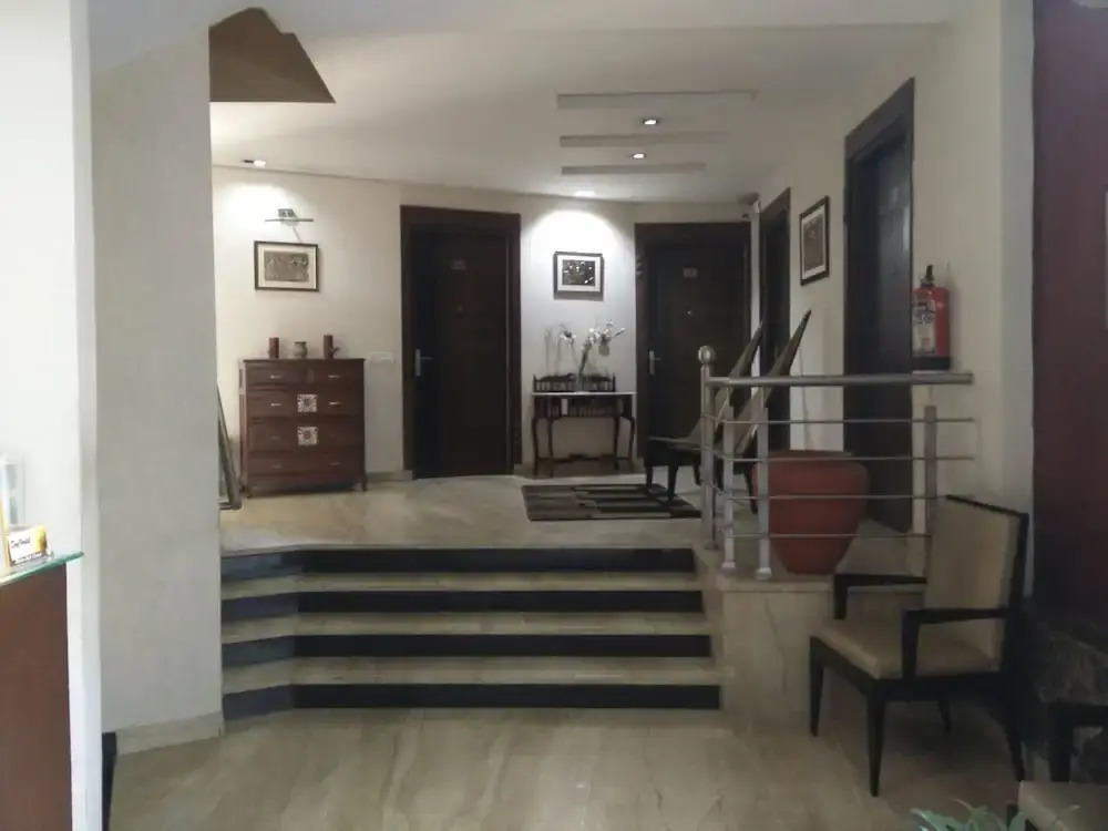 FabHotel Phoenix Hospitality - Nr DLF Cyber Hub & Metro, Gurugram