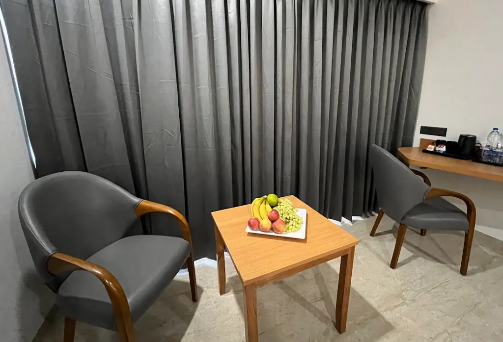 Mastiff Hotel Crystara Jalgaon