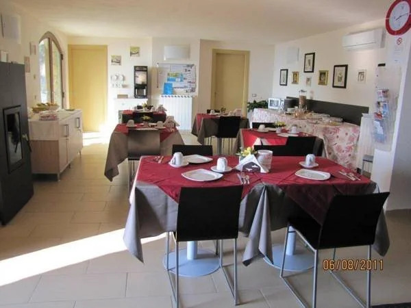 Arianna Hill House
