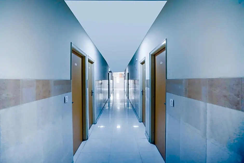 OYO 28629 Hotel Crosswind