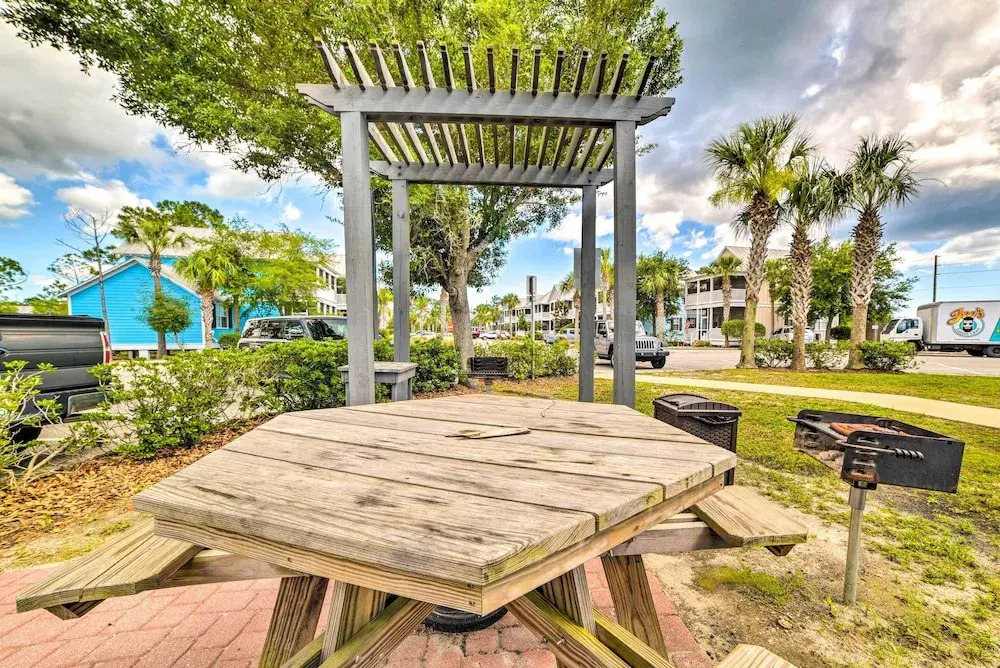 Resort-style Port St Joe Escape ~ 3 Mi to Downtown